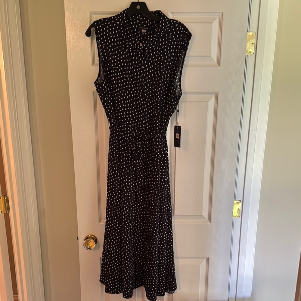 NWT
Tommy Hilfiger Sleeveless Maxi Dress
Collar
Size 16
